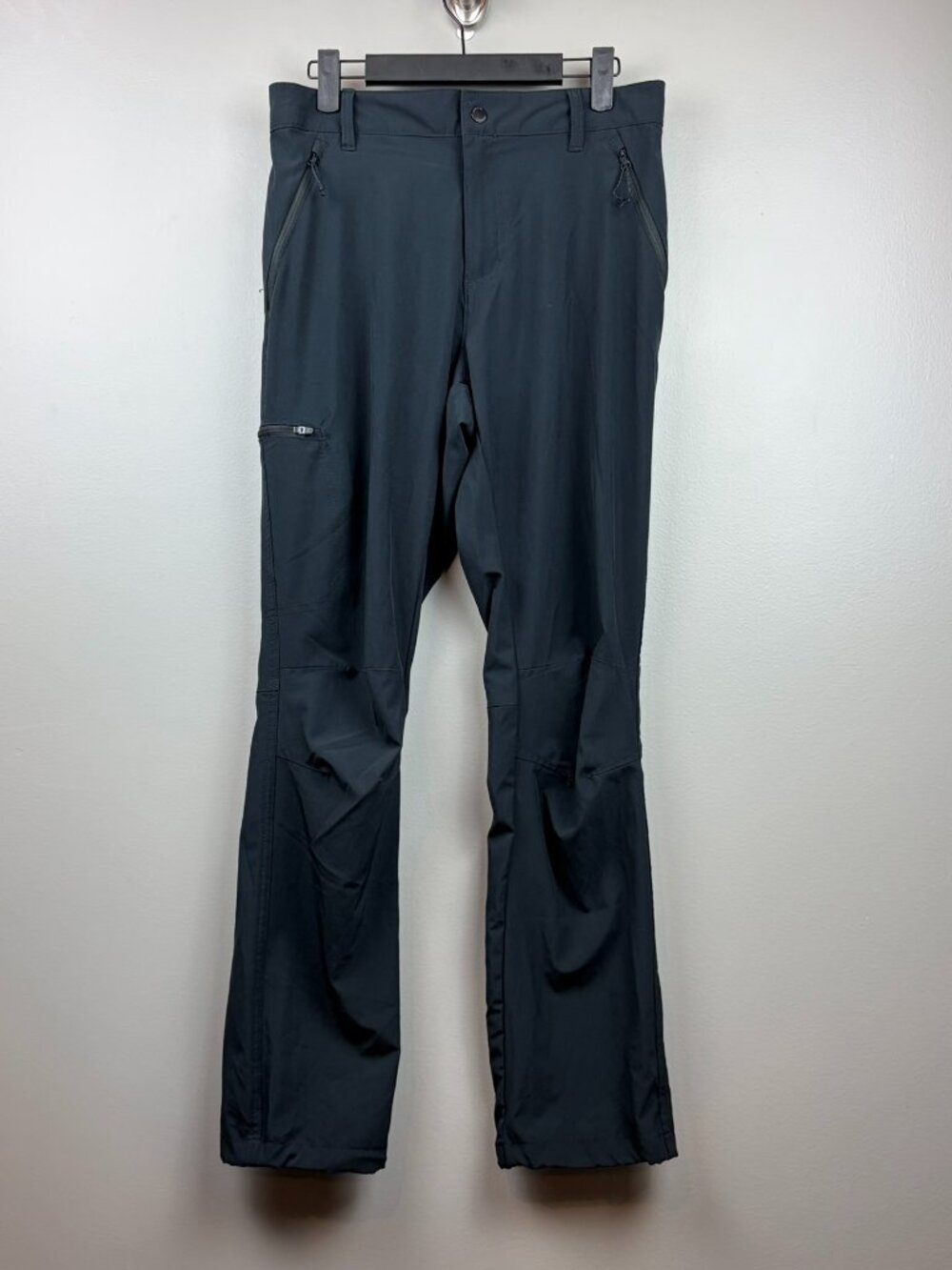 Columbia Triple Canyon Hiking Pants Size 30/40 in Black Lightweight